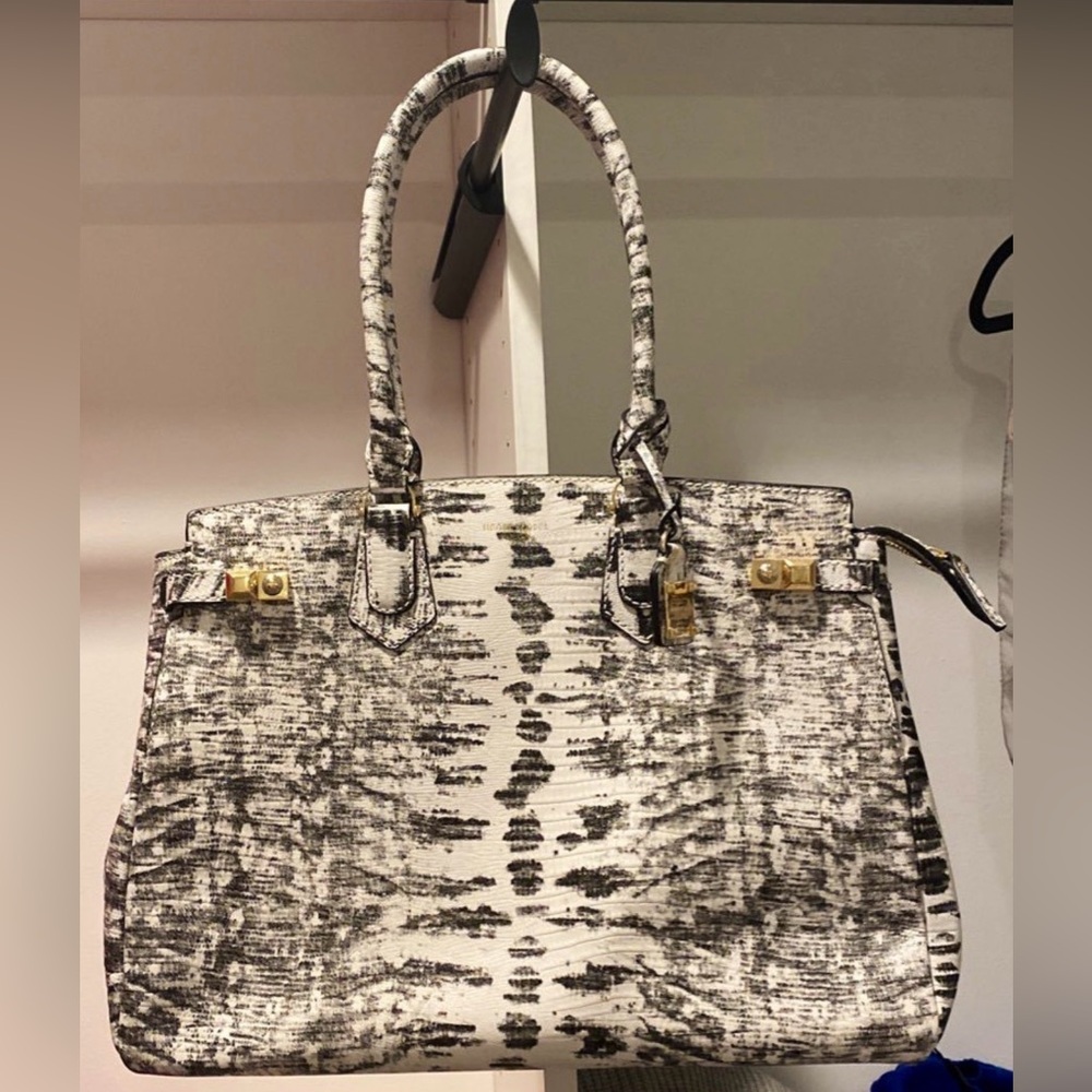 Henri Bendel bag